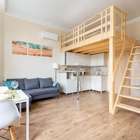 Mezzanine - Air Conditioned *