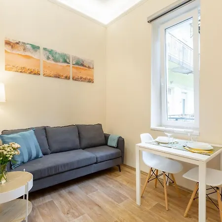 Mezzanine - Air Conditioned