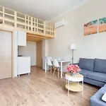 아파트 Mezzanine - Air Conditioned