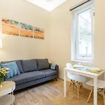 Mezzanine - Air Conditioned
